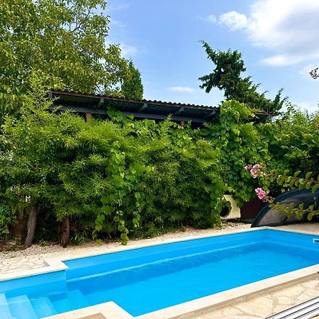 Bokalu With Private Pool Apartment Пореч Екстериор снимка